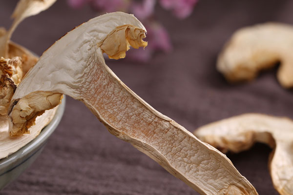 干松茸枸杞母鸡汤的营养价值和功效作用