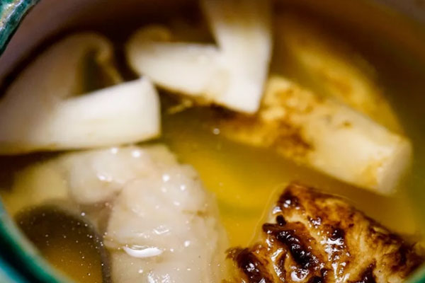 新鲜松茸甲鱼汤的做法，甲鱼可以和松茸一起吃嘛