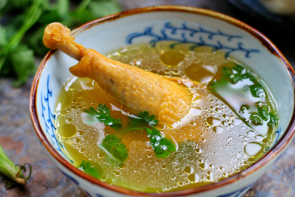 牛肝菌煲汤一次放多少最好，牛肝菌可以和什么一起炖汤