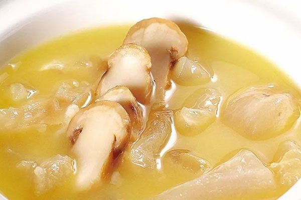 松茸鹿筋汤怎么做好吃，具有哪些功效作用