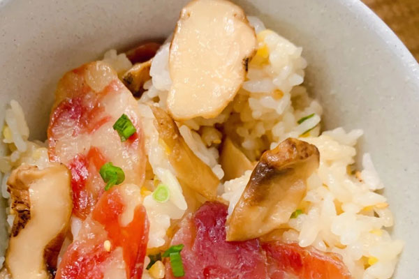 广式腊肠松茸焖饭的做法以及窍门