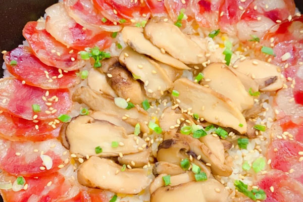 广式腊肠松茸焖饭的做法窍门