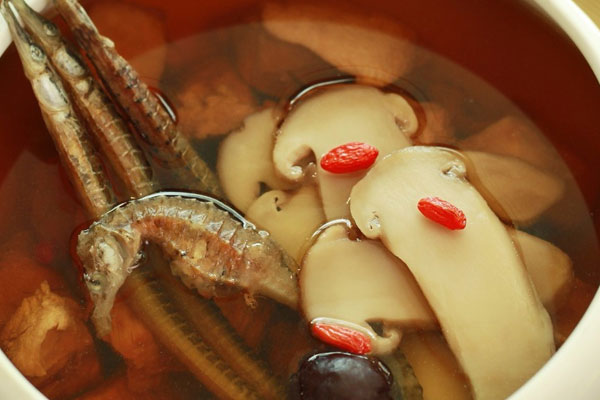 松茸枸杞海马汤的做法