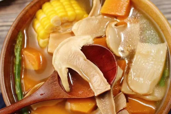 松茸玉米芦笋汤的做法，有哪些功效作用