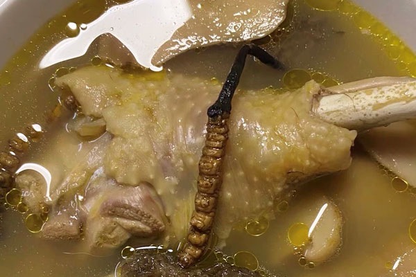 松茸虫草羊肚菌鸡汤的做法，有哪些功效作用