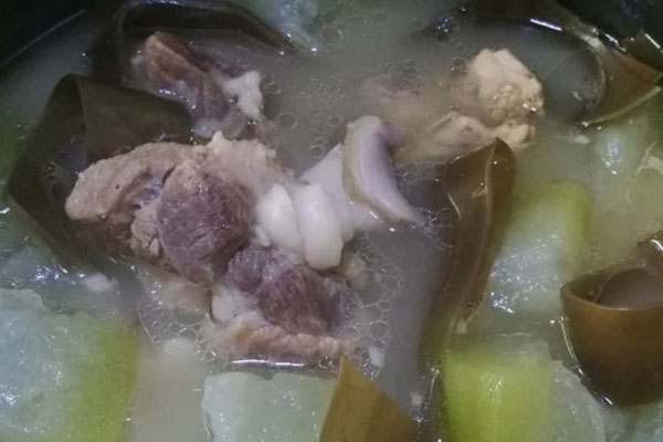 松茸海带筒骨汤怎么做好吃，有哪些营养价值