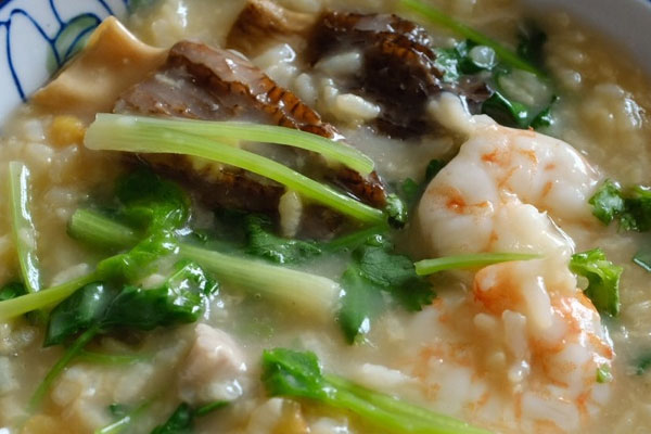 羊肚菌鲜虾砂锅粥的做法，有哪些功效作用