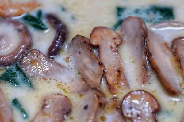 松茸鲍鱼虾香菇汤的功效作用
